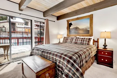 Smith Summit Chalet #2461