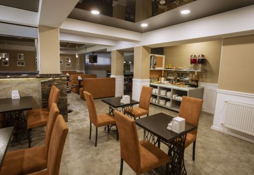 Apart Hotel West 객실