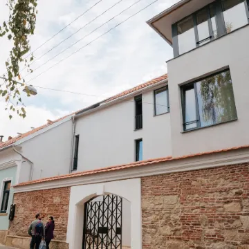 Camino Home 2 Hotels near Cluj "Avram Iancu" International Airport
