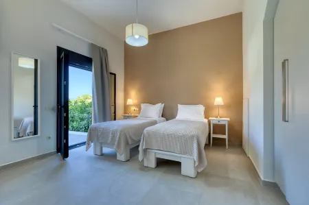 Lemonia Suites in Ikaria Отели в г. Evdilos