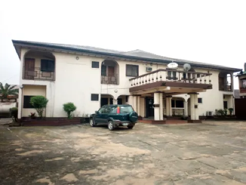 Nima Suites Hotel di 