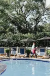 Vinland Hotel and Lounge - Pool
