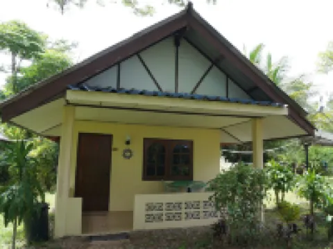 วาสนารีสอร์ท ระนอง โรงแรมในอำเภอ กะเปอร์