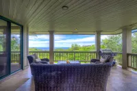 Mauna Pua - A 7 Bedroom Kauai Vacation Rental Home