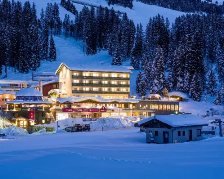 Berghotel Hochfügen Hotels in Fügenberg