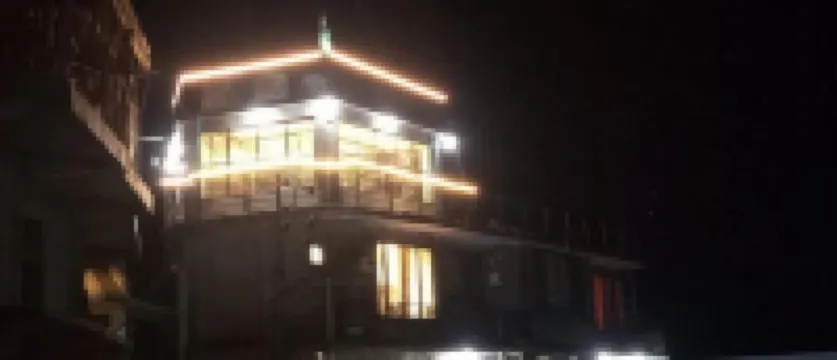 7K ハイツ のホテル