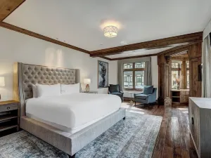 The Arrabelle at Vail Square, a RockResort