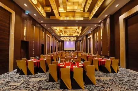 Holiday Inn Chennai OMR IT Expressway Отели рядом с достопримечательностью «Indian Institute Of Technology, Madras»