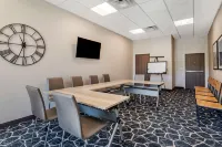 Comfort Suites Grandview - Kansas City
