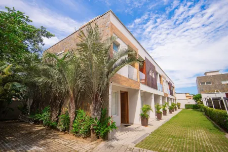 Residencial Las Salinas Отели рядом с достопримечательностью «Praia Barequeçaba»