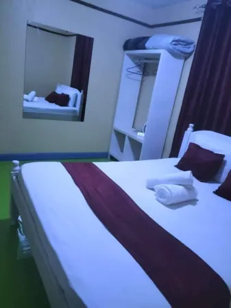 Lux Suites Chief Engineer Apartments Отели в г. Мвинги