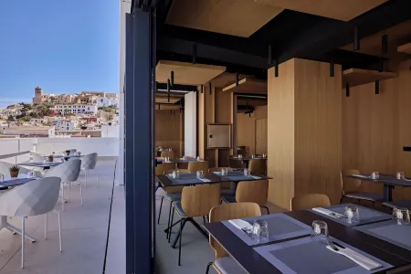 Core Ibiza Town Hotel Отели в г. Ибица