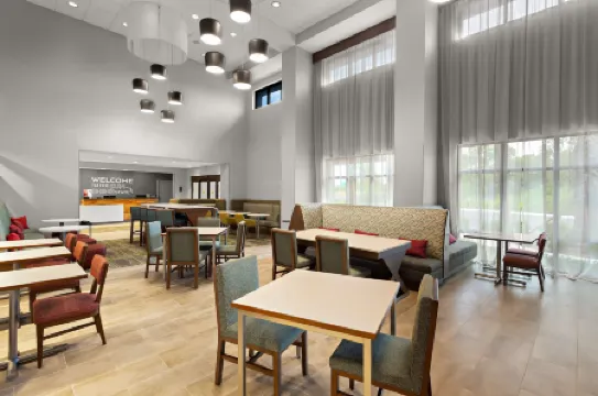 Hampton Inn & Suites by Hilton Ruskin I-75