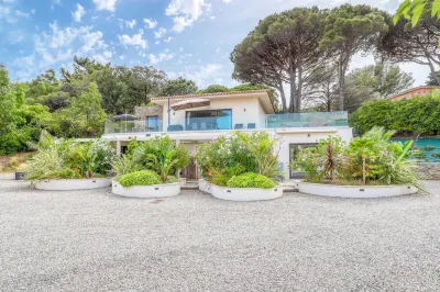 Akwabay - les Villas du Cap Hotels in der Nähe von Le C Beach - Plage de la Fossette