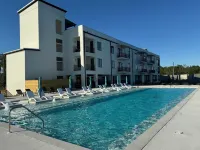 Handsboro Pointe Condo & Suites - Pools