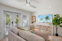 Tropical Breeze Resort Hotels in Siesta Key