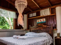Chalet Hibiscus Hotels in Cahuita