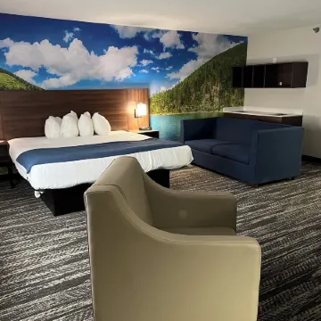 Clarion Pointe-Dillard Near Blue Ridge Mountains
