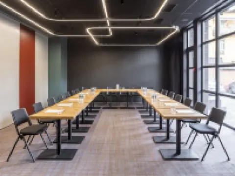 ロフト 7 リヴィウのホテル