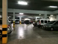 Golden Beach Resort & Spa - parking