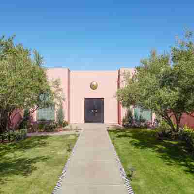 Sands Hotel and Spa Hotel Exterior