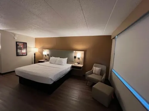 Lansing Delta West Hotel