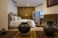 Casa de Adobe Gallery & Luxury Boutique Hotels in Oaxaca