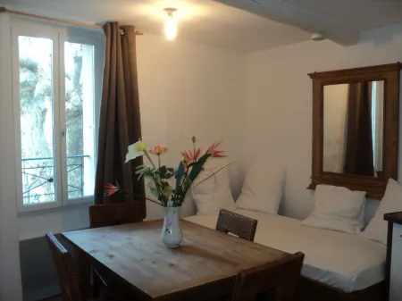 Appart-Hôtel Résidence Maloc Отели в г. Мериндоль-Лез-Оливье