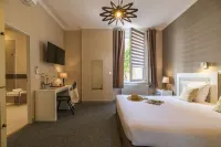 Cerise Royan - le Grand Hôtel de la Plage