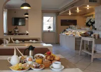 Häuser der Villa Italia - breakfast