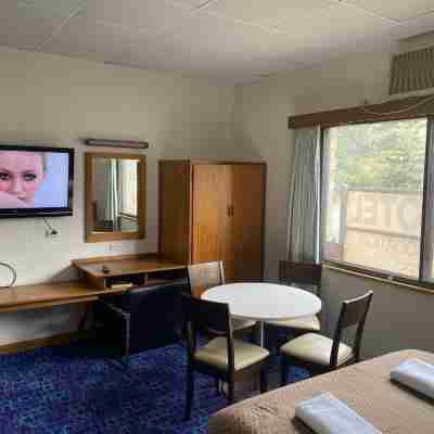 Tollgate Motel Rooms