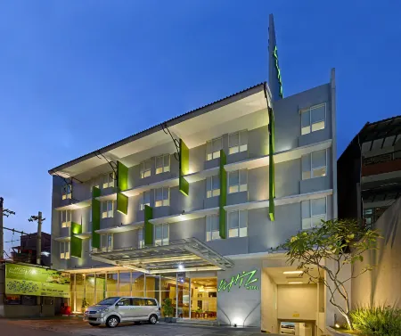 Whiz Hotel Malioboro Yogyakarta Отели в г. Gedong Tengen