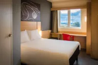 Ibis Porto Alegre Assis Brasil Hotel a Gravataí