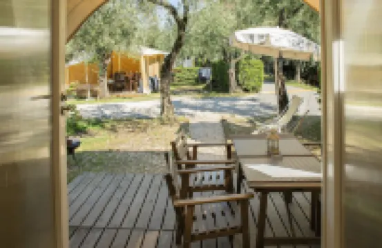 Weekend Glamping Resort Hotels in San Felice del Benaco