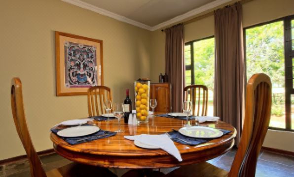 Centurion Golf Suites Boca Walk