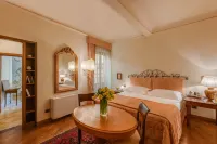 Residenza d'Epoca in Piazza Della Signoria - Design Hotels