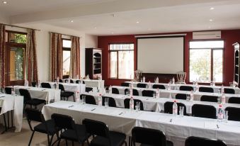 Casterbridge Hollow Boutique Hotel