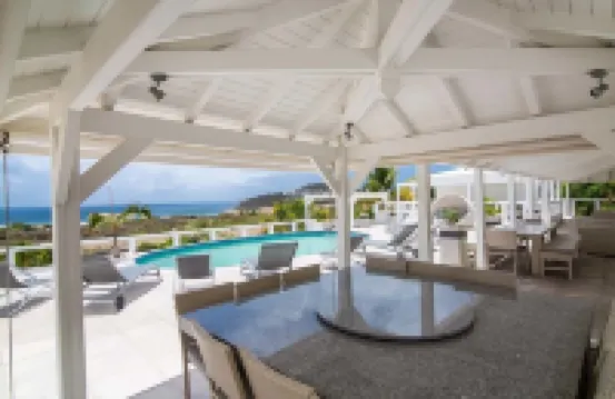 Alizee by Island Properties Online
