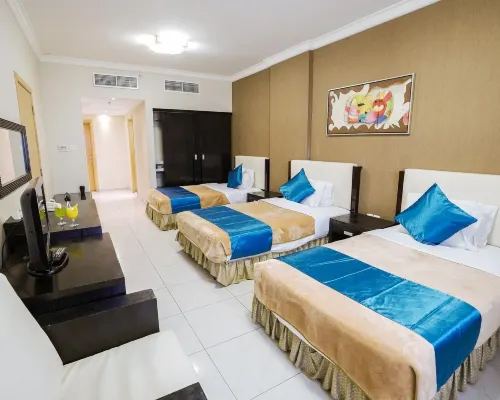 Crystal Plaza Hotel โรงแรมใกล้ย่านอัลคาน