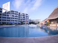 Aquamarina Beach Hotel Cancun Hotels near Float Fun Cancún