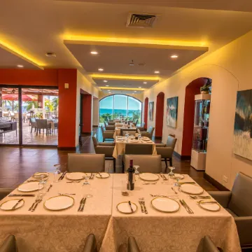 Crocs Resort & Casino