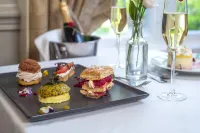 Newpark Hotel - Desayuno