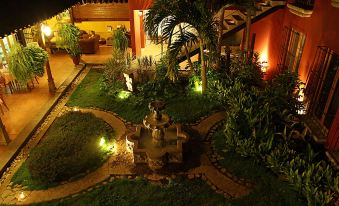 Estrada Hotel & Bistro