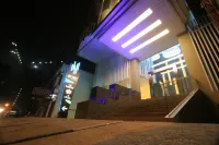 de'Rain Hotel Bandung Hotel dekat Tugu Simpang Lima