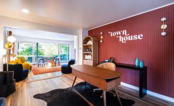 Town House Lodge