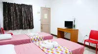 CounTess Pension House Hotels in Danao City