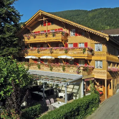 Alpenblick Hotel & Restaurant Wilderswil by Interlaken Các khách sạn gần Công viên Center Interlaken
