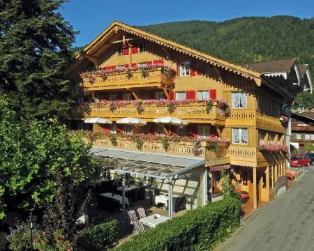 Alpenblick Hotel & Restaurant Wilderswil by Interlaken Hotels in Wilderswil