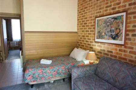 Mahogany Park Отели в г. Биконсфилд