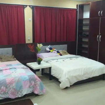 Dabotov Hotel and Suites